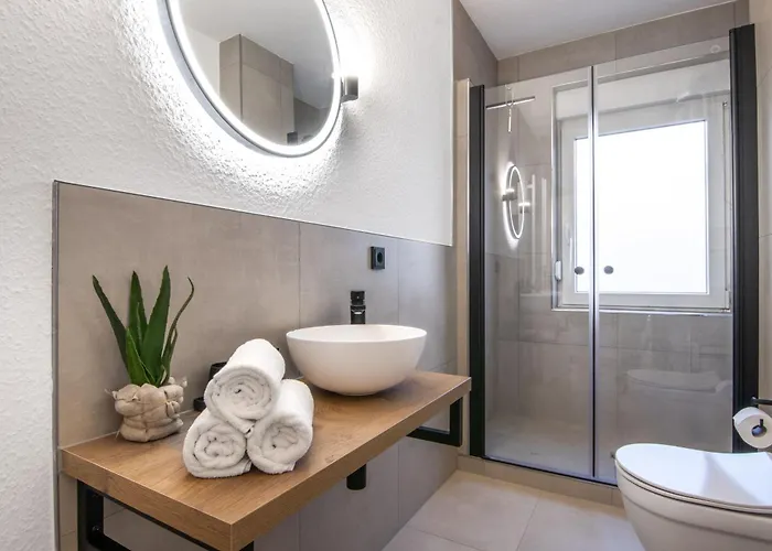 Apartmán Stilvolle 3-zimmer I Kostenloses Parken I Home2share *